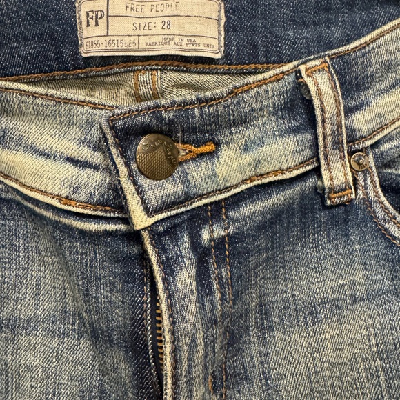 Free People Vintage Wash Bell Bottom Flare Jeans - Picture 3 of 3